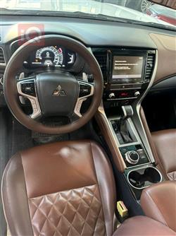 ميتسوبيشي اوتلاندر